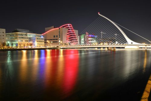 Pont Samuel Beckett de nuit, Dublin