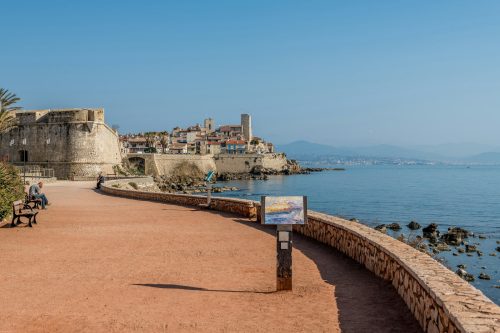 Front de mer d'Antibes